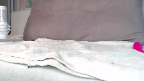 Jessy online show from September 23, 8:23 pm