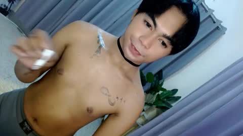 Xyrien online show from April 16, 7:42 am