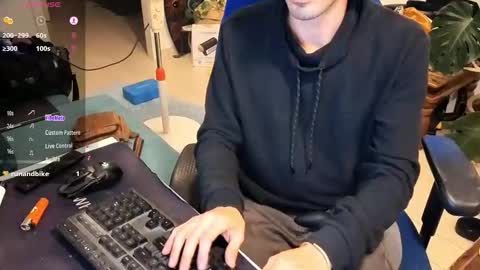 curiousgenie online show from April 7, 10:42 pm