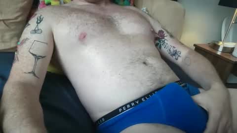 Snapshot of curiousmax18 chatting on June 1, 10:50 am Maxx online show from June 1, 10:50 am