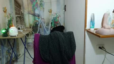 Vannesa online show from April 22, 2:36 am