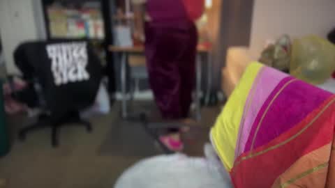 Snapshot of curlykaii55 chatting on December 7, 11:23 pm Kay online show from December 7, 11:23 pm