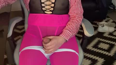 cursistanga online show from April 18, 2:21 pm