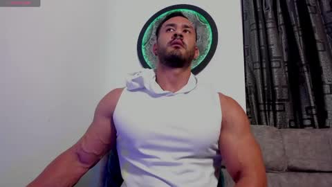 Snapshot of curt_xxx chatting on May 30, 2:08 am CURT X online show from May 30, 2:08 am