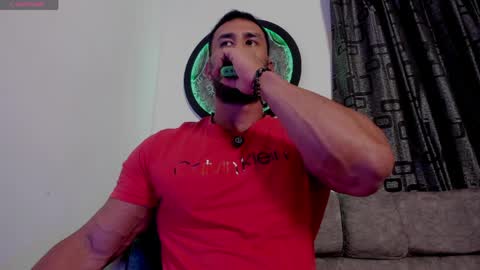 Snapshot of curt_xxx chatting on June 1, 2:35 am CURT X online show from June 1, 2:35 am