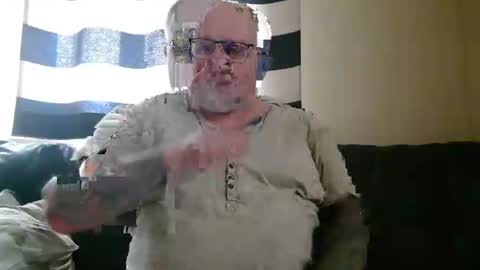 Snapshot of curtus14 chatting on December 4, 11:30 am curtus14 online show from December 4, 11:30 am