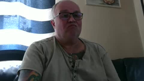 Snapshot of curtus14 chatting on October 24, 11:39 am curtus14 online show from October 24, 11:39 am