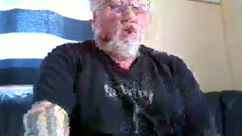 Snapshot of curtus14 chatting on April 22, 3:46 pm curtus14 online show from April 22, 3:46 pm