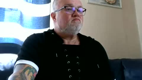 Snapshot of curtus14 chatting on June 13, 8:12 am curtus14 online show from June 13, 8:12 am