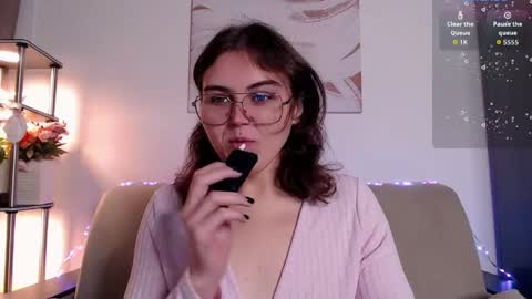 Snapshot of curvy_janie chatting on May 23, 4:39 am Jane online show from May 23, 4:39 am