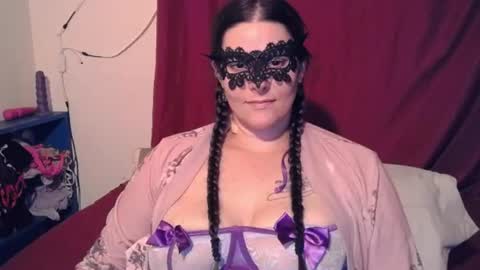 Snapshot of curvygamerceline chatting on June 21, 5:10 am Celine Fawe online show from June 21, 5:10 am