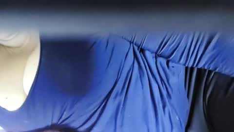 Snapshot of curvymomy69 chatting on September 28, 5:07 pm Milfmomma online show from September 28, 5:07 pm