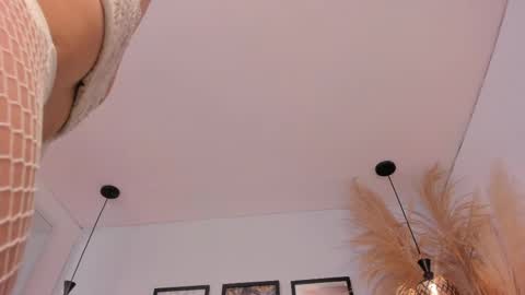 Snapshot of cute__cherry_ chatting on May 30, 7:33 pm Amber online show from May 30, 7:33 pm