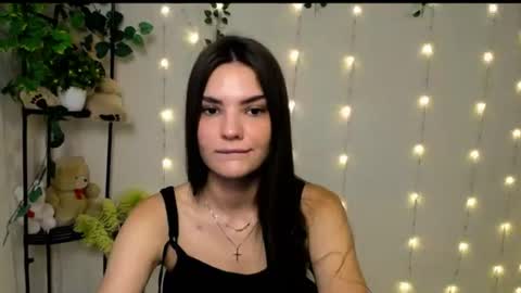 Snapshot of cute_adelina_ chatting on July 17, 9:05 am Adelina online show from July 17, 9:05 am