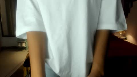 Alisha online show from April 17, 3:04 pm