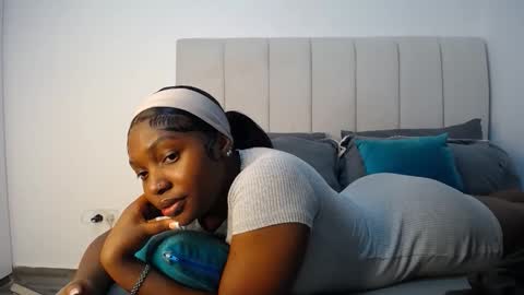 Liya online show from October 28, 2:15 am