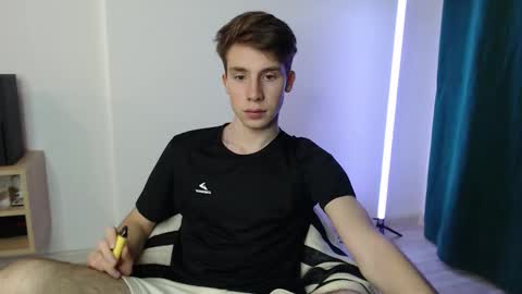 Im Brian online show from November 15, 3:52 pm