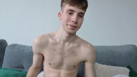 Snapshot of cute_brian chatting on May 7, 10:31 am Im Brian online show from May 7, 10:31 am