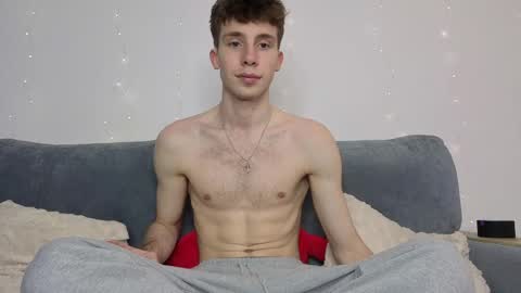 Snapshot of cute_brian chatting on May 20, 4:57 pm Im Brian online show from May 20, 4:57 pm