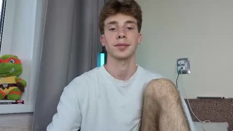 Snapshot of cute_brian chatting on July 10, 1:36 pm Im Brian online show from July 10, 1:36 pm