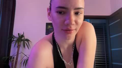 Snapshot of cute_bubbles chatting on May 17, 4:03 pm cute_bubbles online show from May 17, 4:03 pm