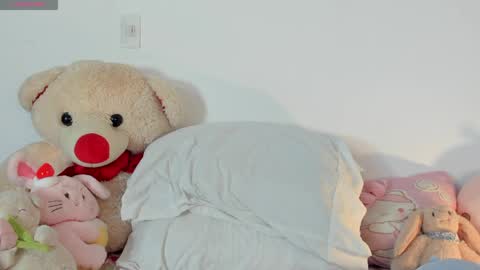          online show from April 1, 2:56 am