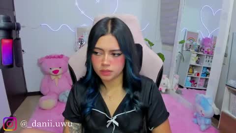 Snapshot of cute_dani__ chatting on March 12, 4:29 am Dani online show from March 12, 4:29 am