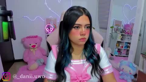 Snapshot of cute_dani__ chatting on March 14, 3:56 am Dani online show from March 14, 3:56 am
