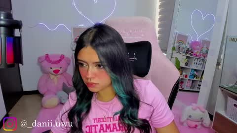 Snapshot of cute_dani__ chatting on April 8, 2:17 pm Dani online show from April 8, 2:17 pm