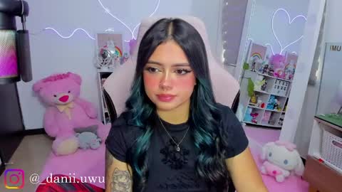 Snapshot of cute_dani__ chatting on April 22, 3:46 pm Dani online show from April 22, 3:46 pm