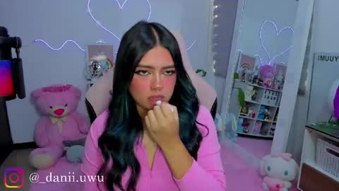 Snapshot of cute_dani__ chatting on April 24, 2:52 pm Dani online show from April 24, 2:52 pm