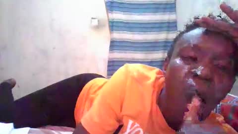 Snapshot of cute_divah4 chatting on April 20, 8:28 am cute_divah4 online show from April 20, 8:28 am