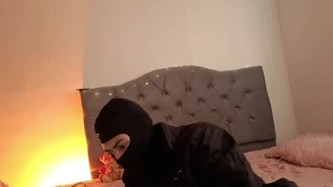 Emma online show from April 9, 12:21 pm