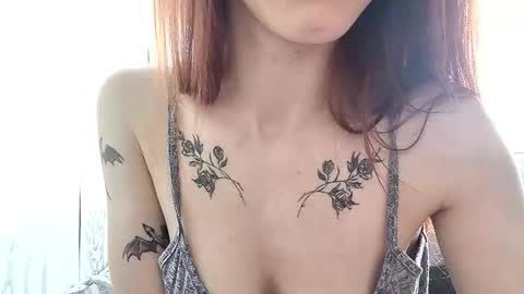 cute_foxis online show from May 8, 3:06 pm