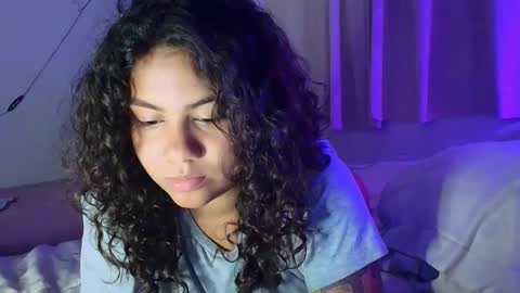 cute_hippo8 online show from March 28, 11:37 pm