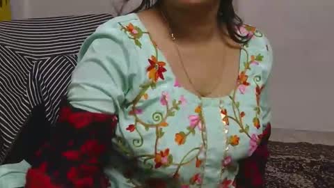 kashmira online show from January 19, 5:33 am