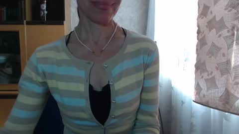 cute_lion_ online show from February 8, 8:31 am