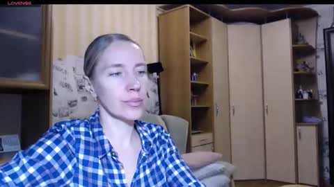 cute_lion_ online show from November 30, 5:50 pm