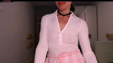 cute_lion_ online show from February 8, 1:25 pm