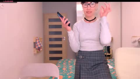 cute_lion_ online show from February 9, 1:37 pm