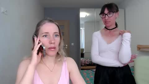 Snapshot of cute_lion_ chatting on May 3, 1:39 pm cute_lion_ online show from May 3, 1:39 pm