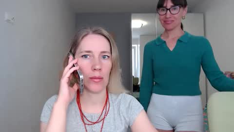 Snapshot of cute_lion_ chatting on May 10, 12:21 pm cute_lion_ online show from May 10, 12:21 pm