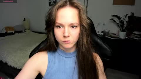 Snapshot of cute_little_ass chatting on May 5, 3:09 pm Emily online show from May 5, 3:09 pm