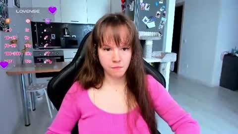 Snapshot of cute_little_ass chatting on August 4, 4:59 am Emily online show from August 4, 4:59 am