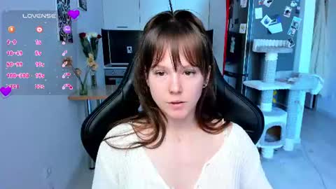 Snapshot of cute_little_ass chatting on August 7, 6:26 am Emily online show from August 7, 6:26 am