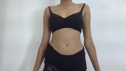 Snapshot of cute_lizaa chatting on May 11, 5:13 am lizaa online show from May 11, 5:13 am