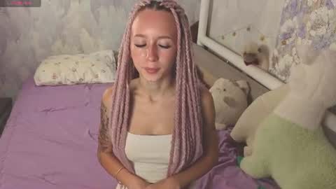 Snapshot of cute_luucy chatting on August 3, 9:04 am Luucy online show from August 3, 9:04 am