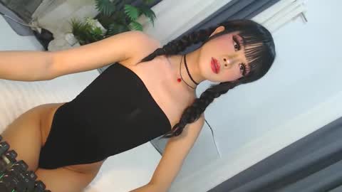 Snapshot of cute_maloi chatting on April 24, 12:07 pm Jane online show from April 24, 12:07 pm
