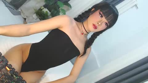 Snapshot of cute_maloi chatting on May 9, 12:10 pm Jane online show from May 9, 12:10 pm