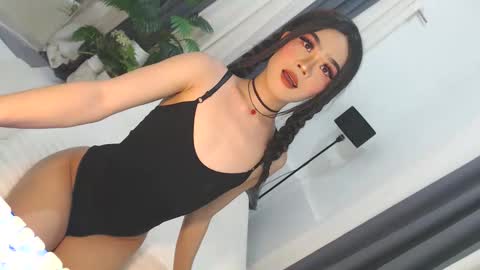 Snapshot of cute_maloi chatting on May 27, 10:56 am Jane online show from May 27, 10:56 am